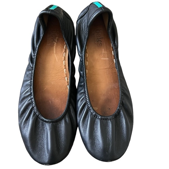 Tieks black slippers, size 6 - Picture 1 of 4
